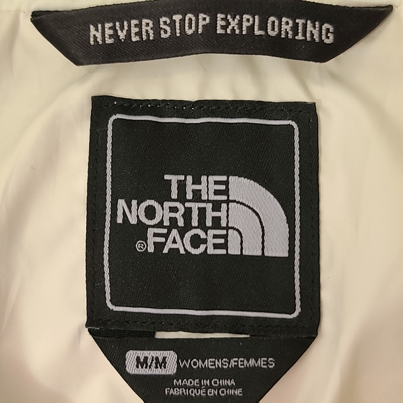 The North Face Cream HyVent Waterproof Trench Coat - Picture 4 of 16